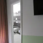 11 Split