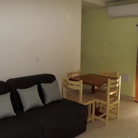 11 شقة سبليت